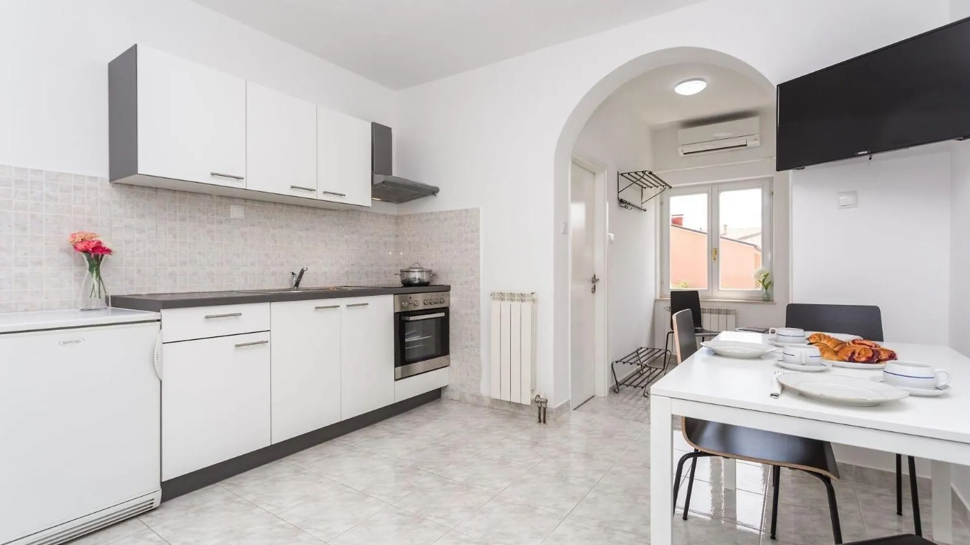 Daire Appartement In Baska Mit Eigenem Balkon - B59555